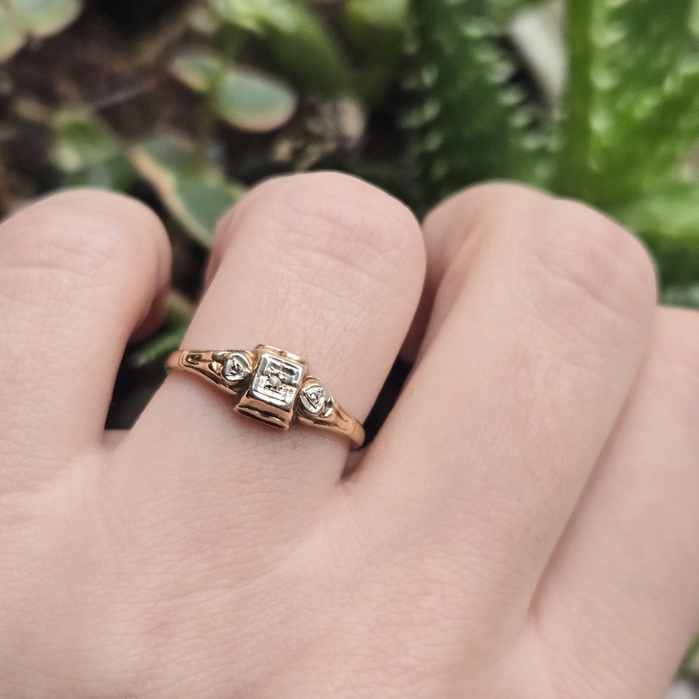 Vintage 10K Art Deco Diamond Engagement Ring, size 6.5 - Picture 3 of 16